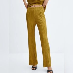 Mango Flowy Pleated Wide Leg Pants in Light Olive Green XS
